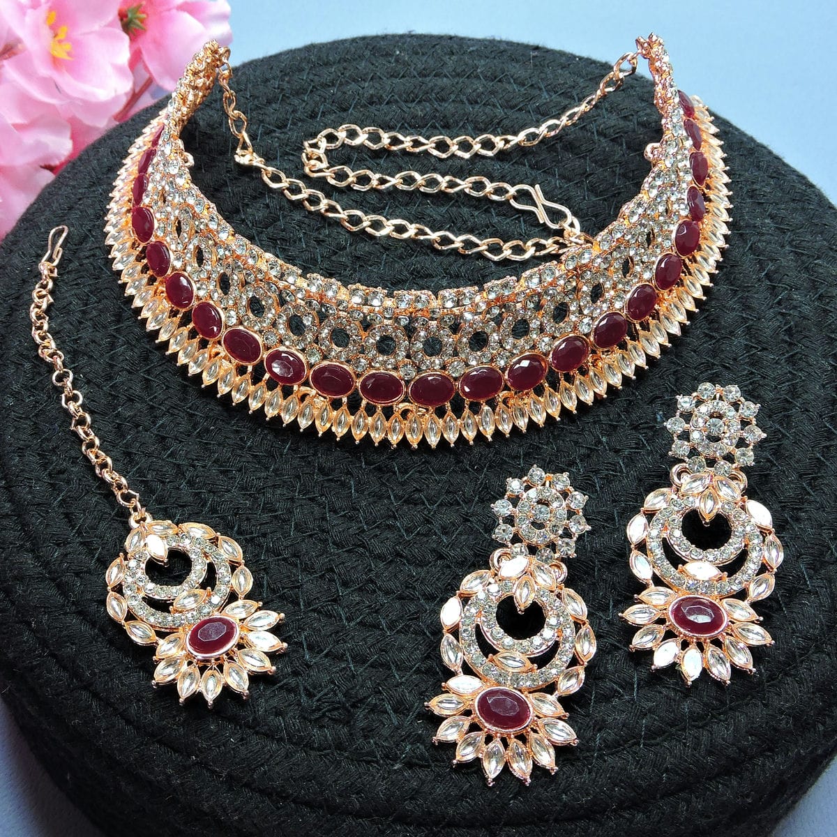 Alloy Choker Necklace Set In Maroon Colour VSNS1250115