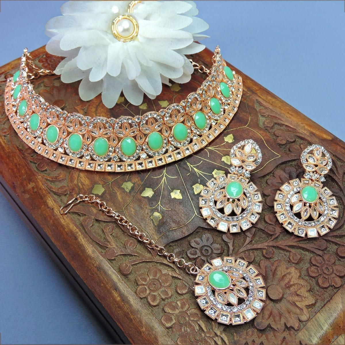 Alloy Choker Necklace Set In Sea Green Colour VSNS1250065