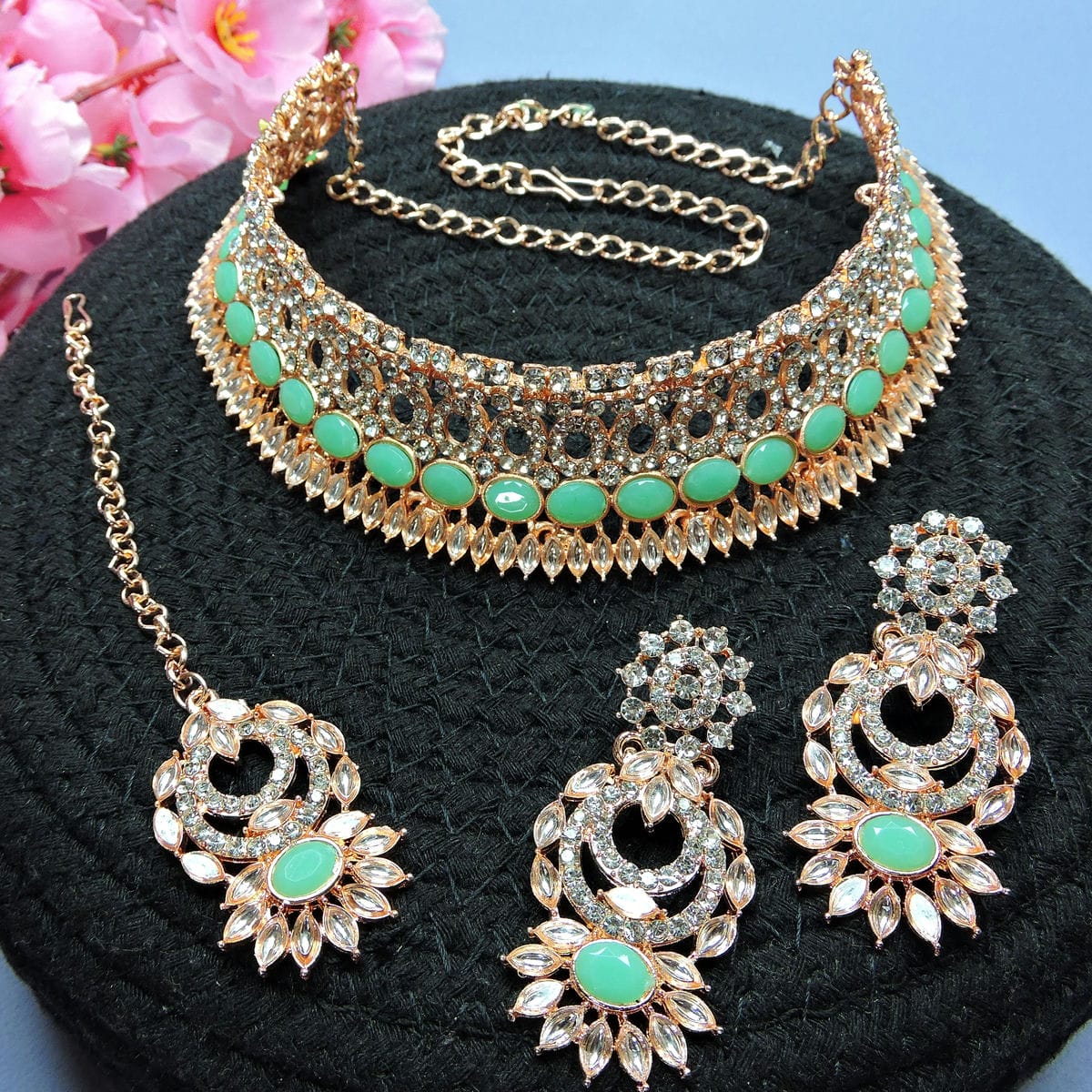 Alloy Choker Necklace Set In Sea Green Colour VSNS1250116