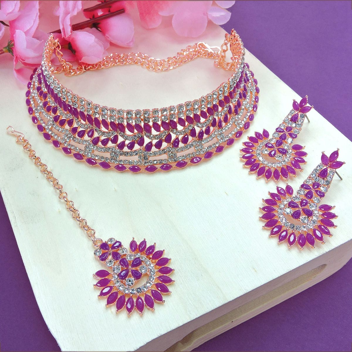 Alloy Choker Necklace Set In Violet Colour VSNS1250010