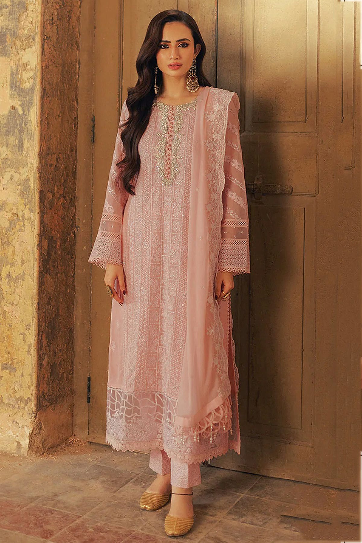 Baby Pink Georgette Semi Stitched Pakistani Suit Semi Stitched / Faux Georgette / Baby Pink Baby Pink Georgette Semi Stitched Pakistani Suit Semi Stitched / Faux Georgette / Baby Pink