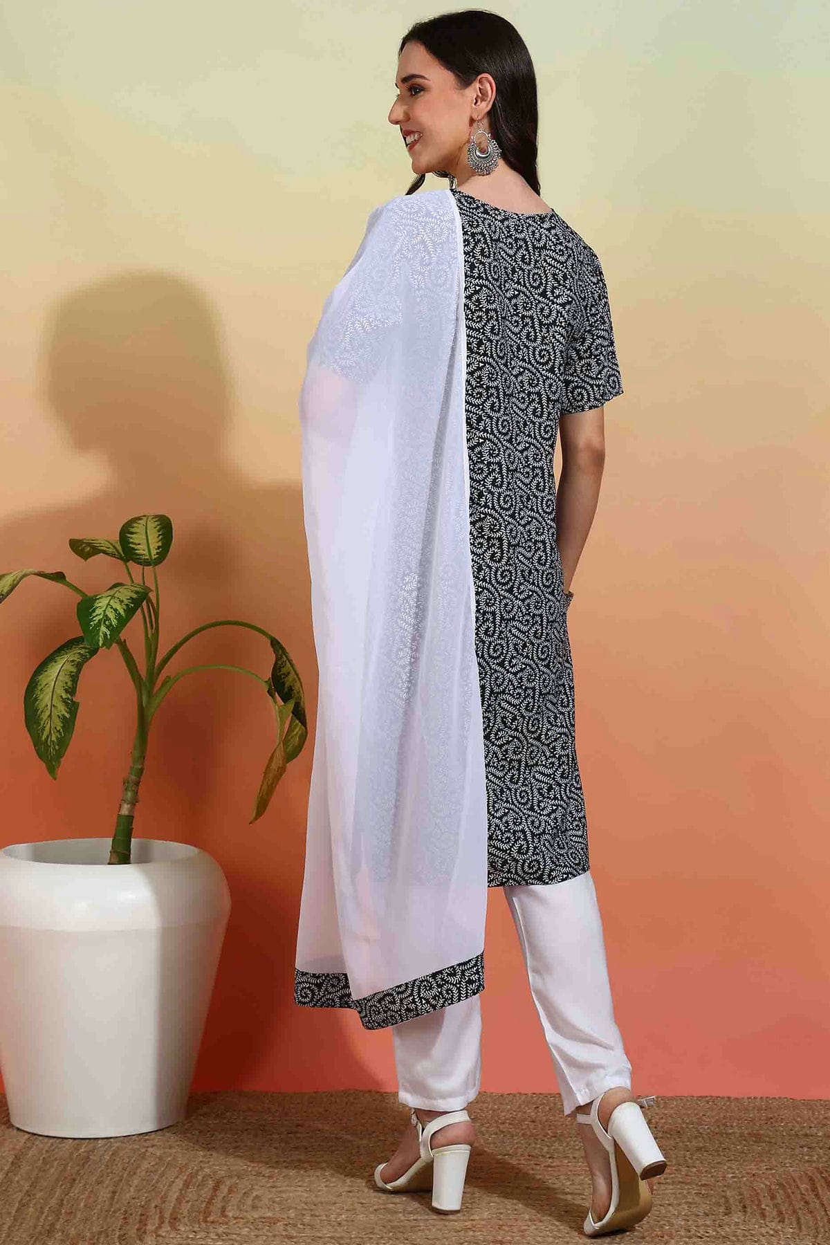 Black Colour Crepe Printed Pant Style Suit VSSS1113637