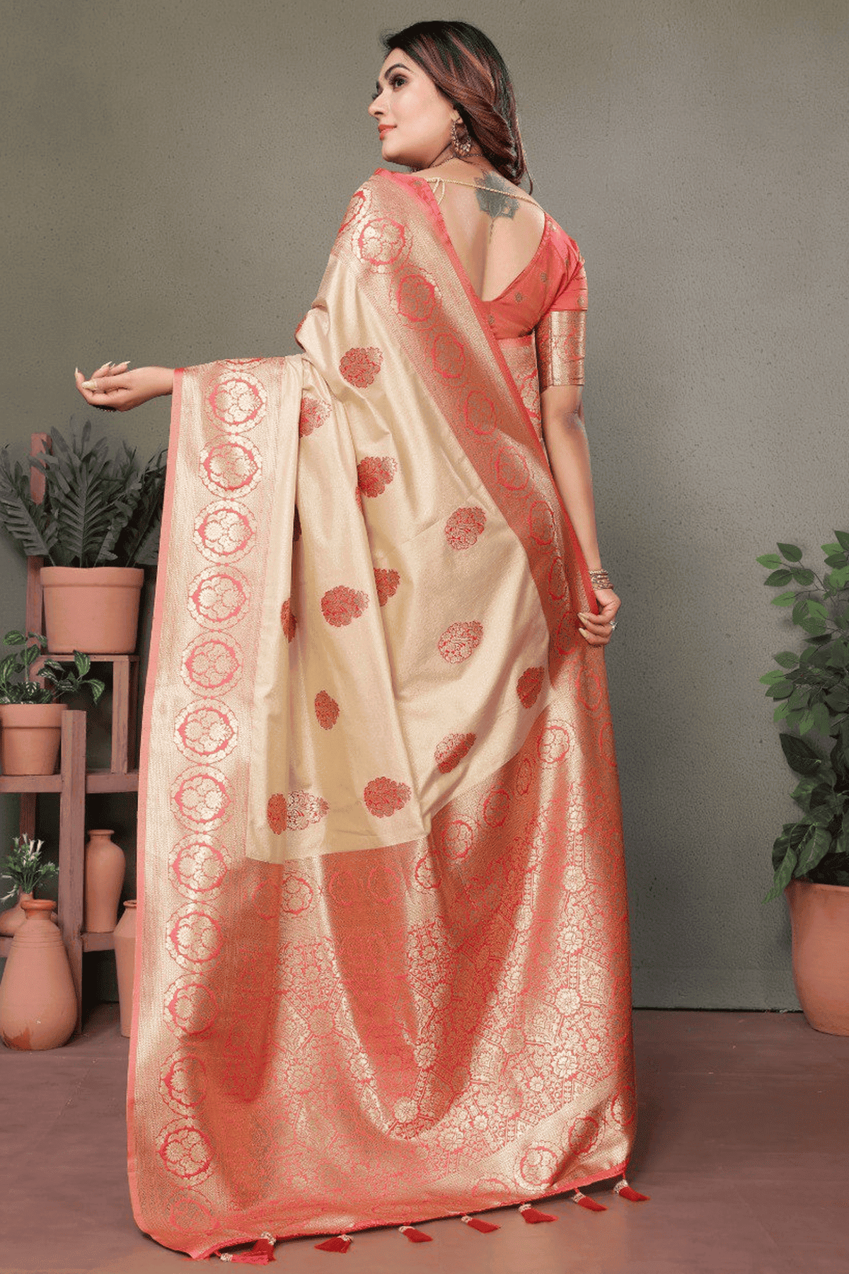 Cream Colour Woven Work Viscose Silk Traditional Saree