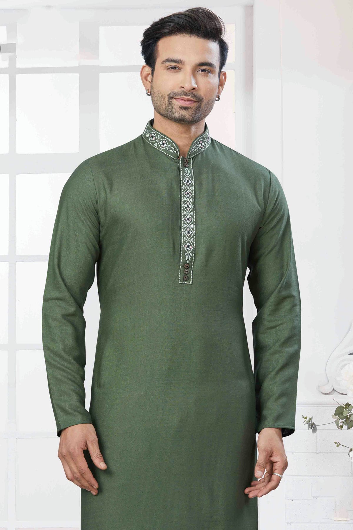 Green Colour Embroidery Cotton Kurta Pajama VSKP1113434