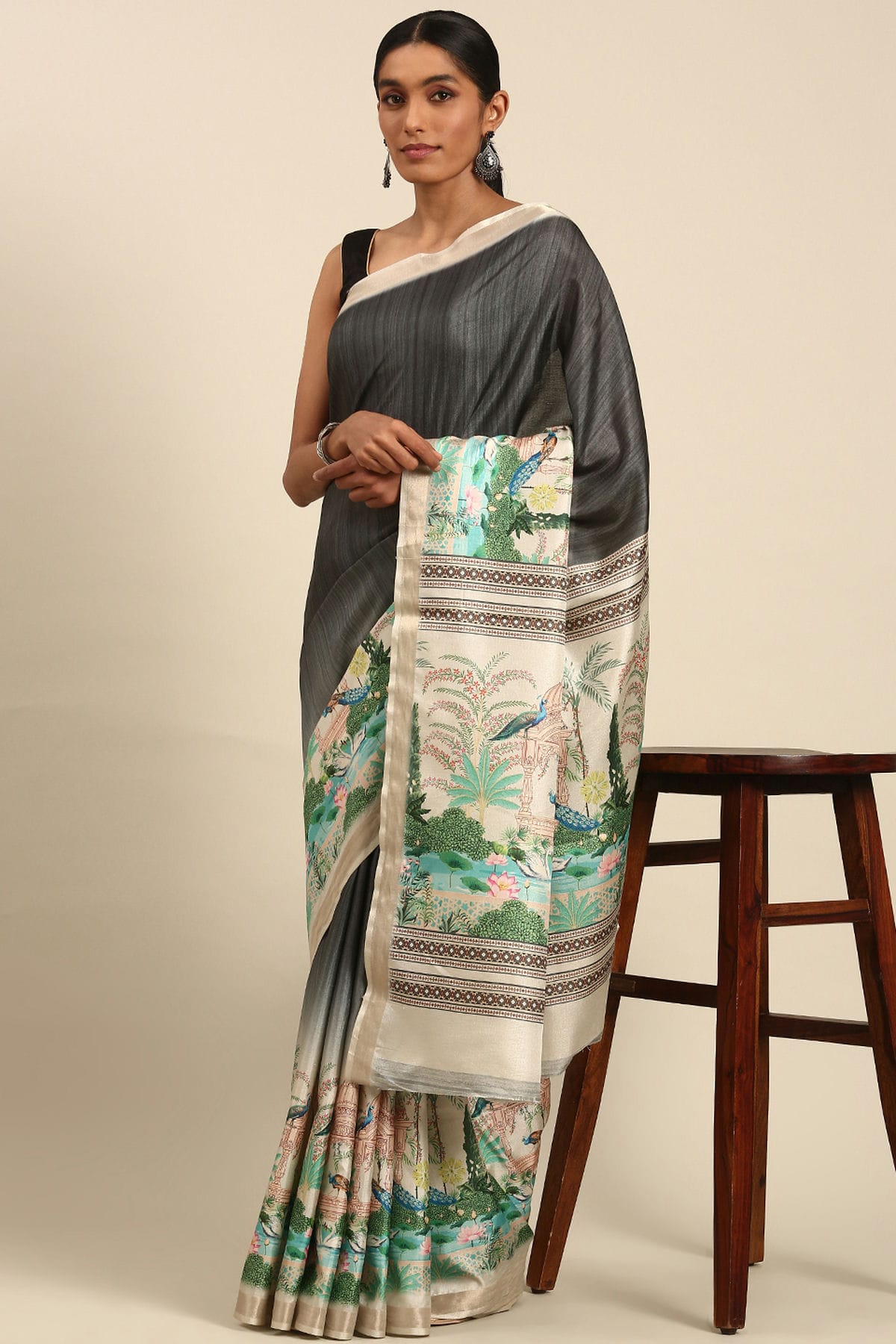 Grey Colour Cotton Digital Printed Printed Saree
