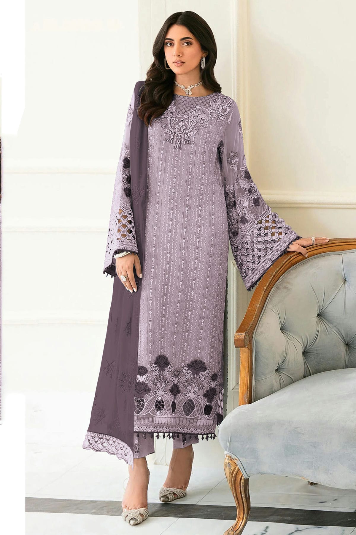 Light Purple Georgette Pakistani Suit – vastradi.com