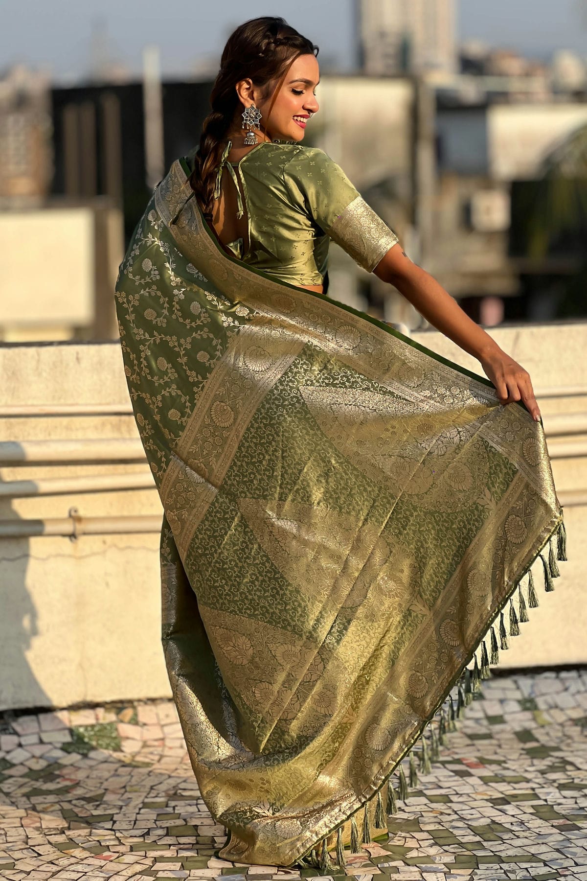 Mehendi Green Colour Banarasi Silk Traditional Saree VSSD1111698
