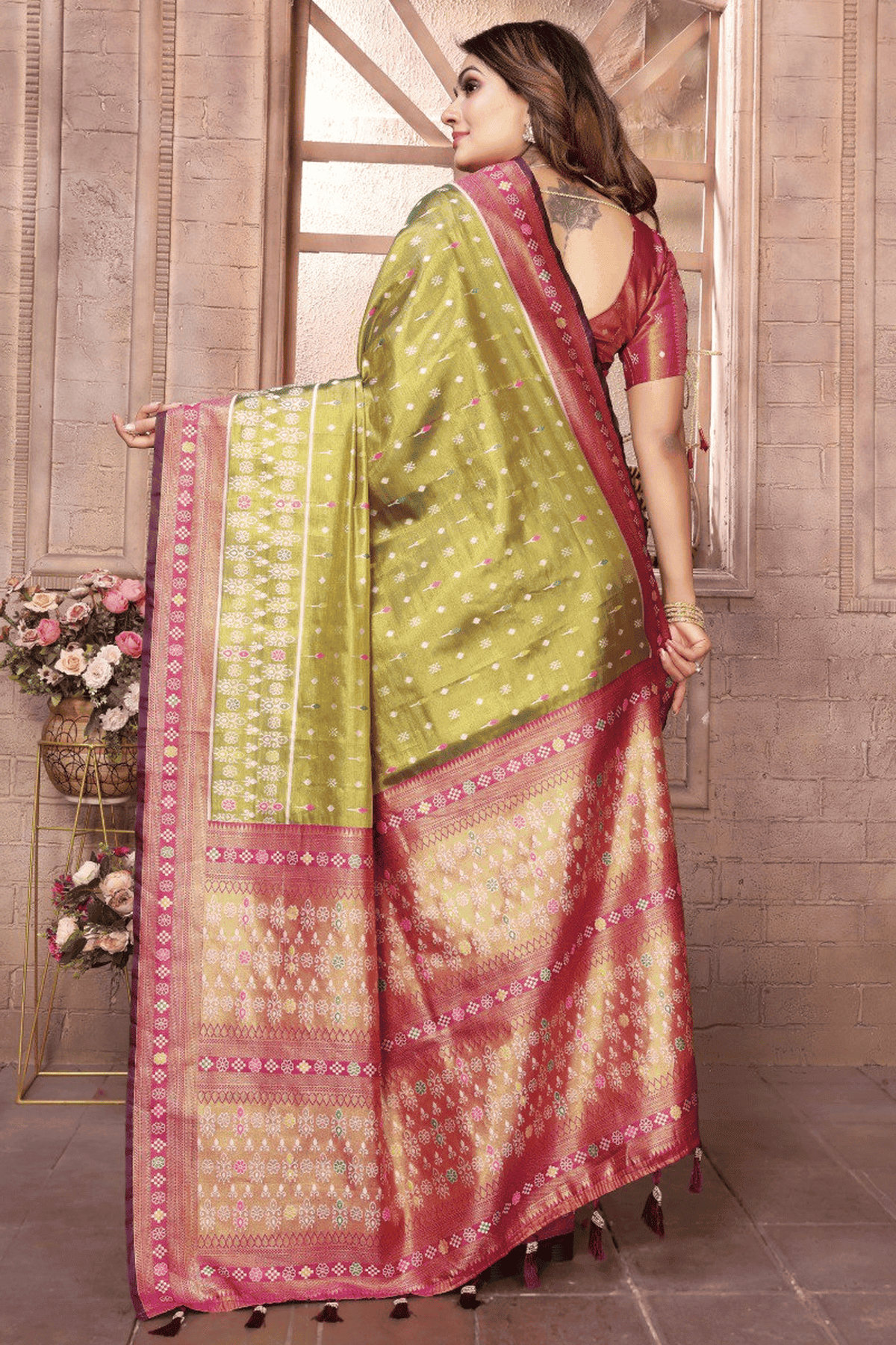 Mehendi Green Colour Woven Work Pure Banarasi Tissue Silk Traditional Saree