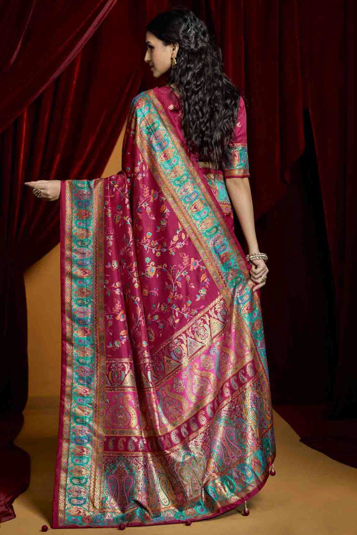 Pink Colour Tussar Silk Paisley Printed Saree VSSD1113715