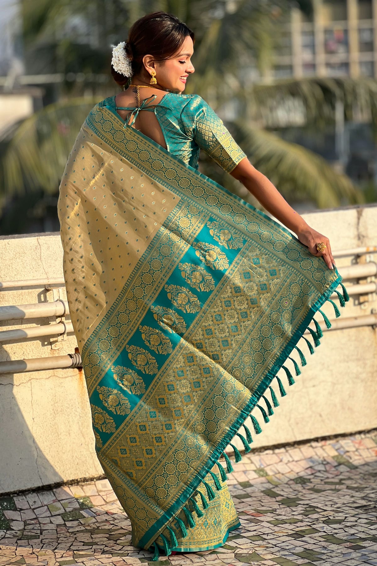 Pista Green Colour Tussar Silk Traditional Saree VSSD1111917