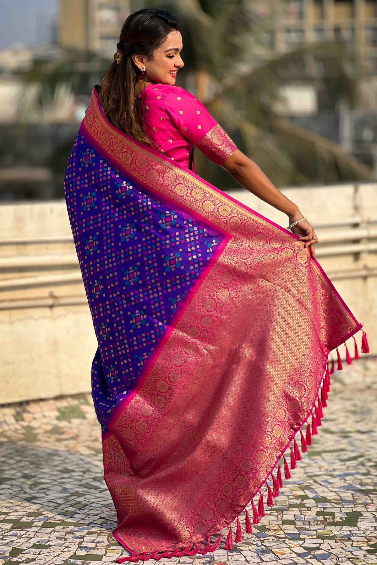 Purple Colour Meenakari Work Patola Silk Traditional Sarees VSSD1113387