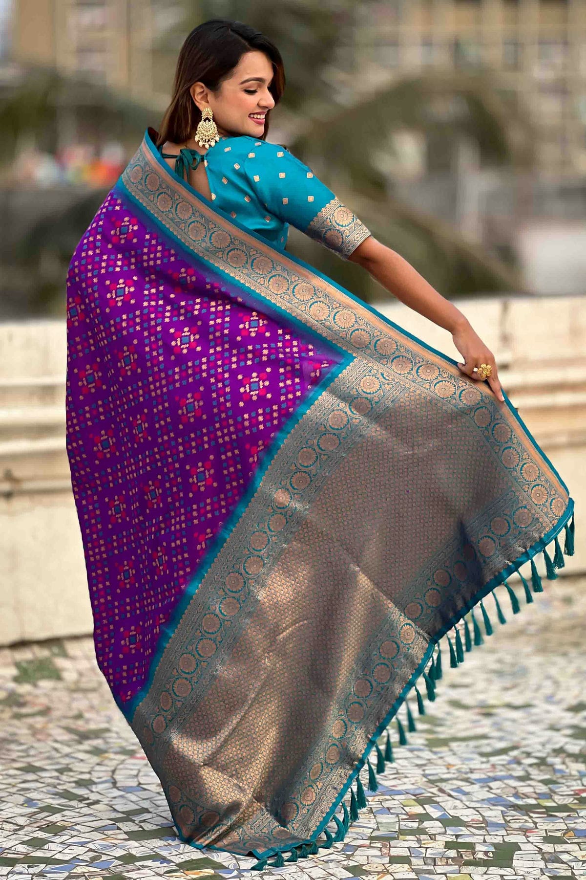 Purple Colour Meenakari Work Patola Silk Traditional Sarees VSSD1113389