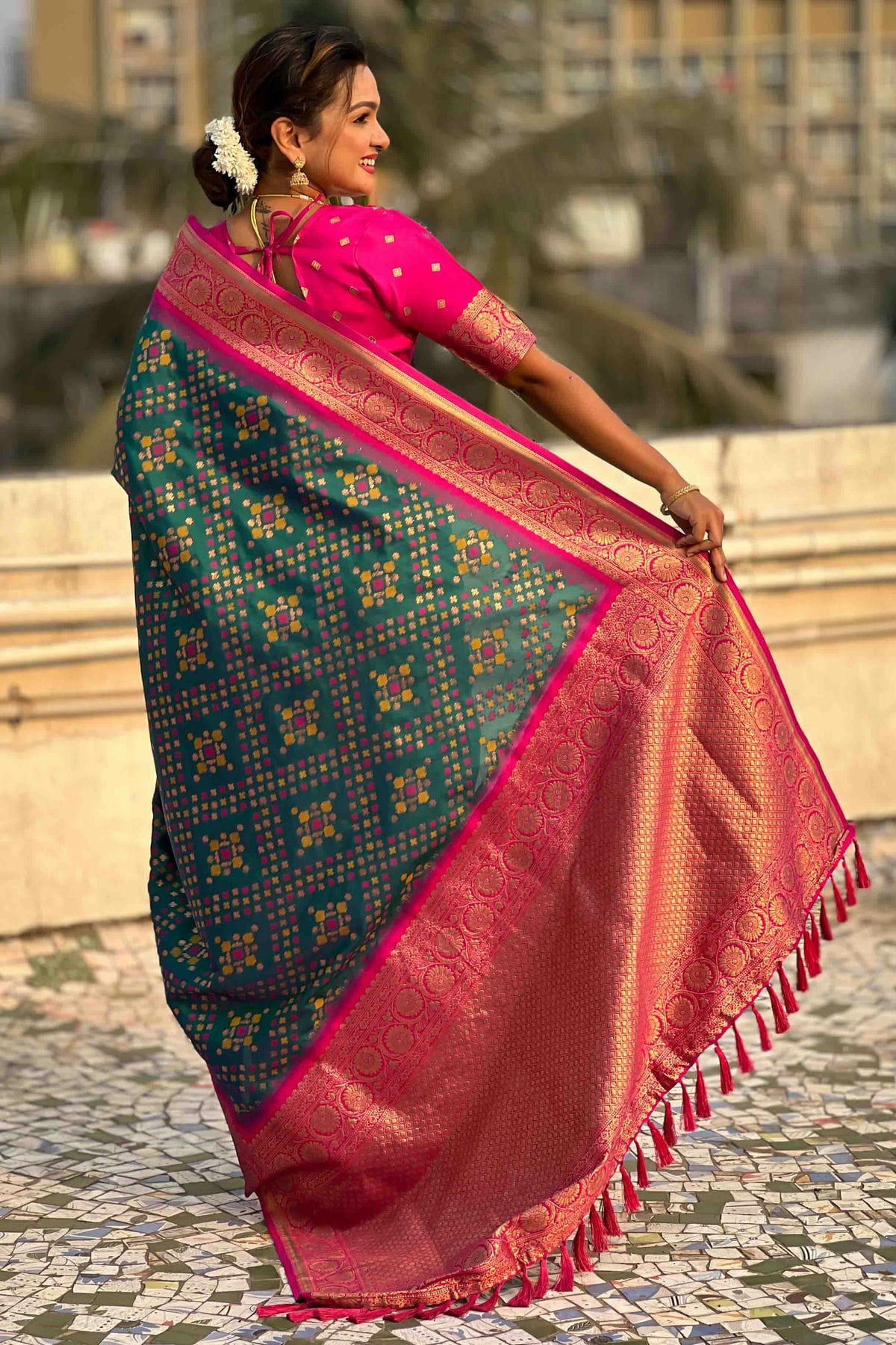 Rama Green Colour Meenakari Work Patola Silk Traditional Sarees VSSD1113385