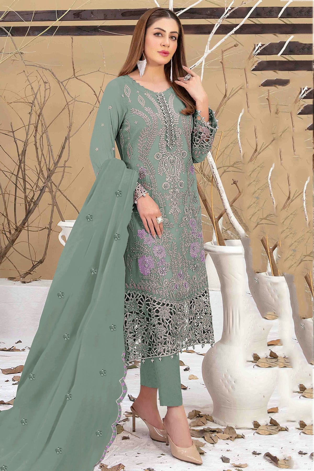 Sea Green Semi Stitched Georgette Pakistani Suit 42 / Faux Georgette / Sea Green Sea Green Semi Stitched Georgette Pakistani Suit 42 / Faux Georgette / Sea Green