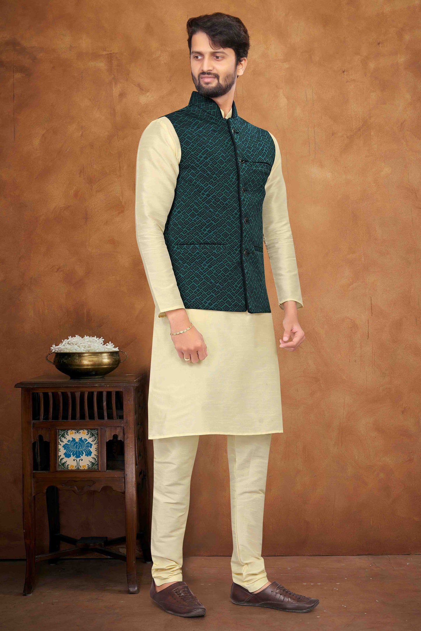Cream Colour Kurta Pajama With Jacket In Silk VSKP1210462