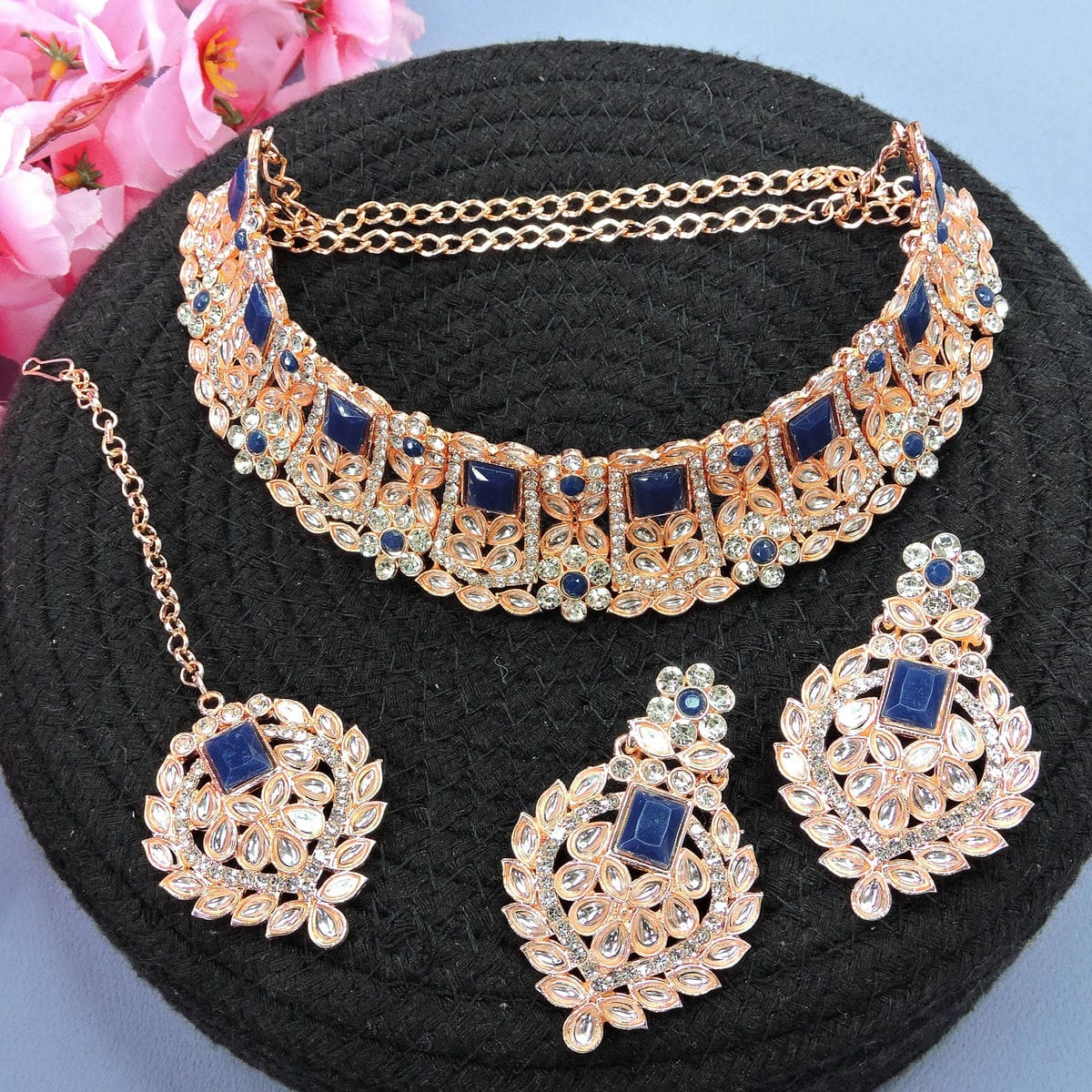 Alloy Choker Necklace Set In Blue Colour VSNS1250022