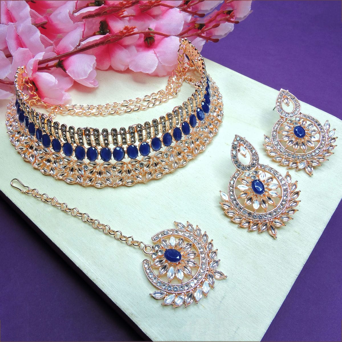 Alloy Choker Necklace Set In Blue Colour VSNS1250052