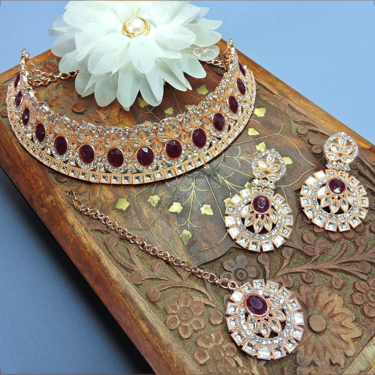 Alloy Choker Necklace Set In Maroon Colour VSNS1250064