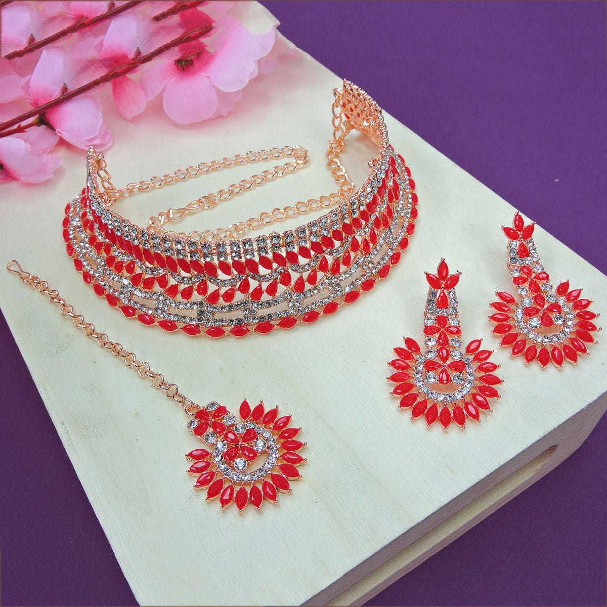 Alloy Choker Necklace Set In Red Colour VSNS1250011