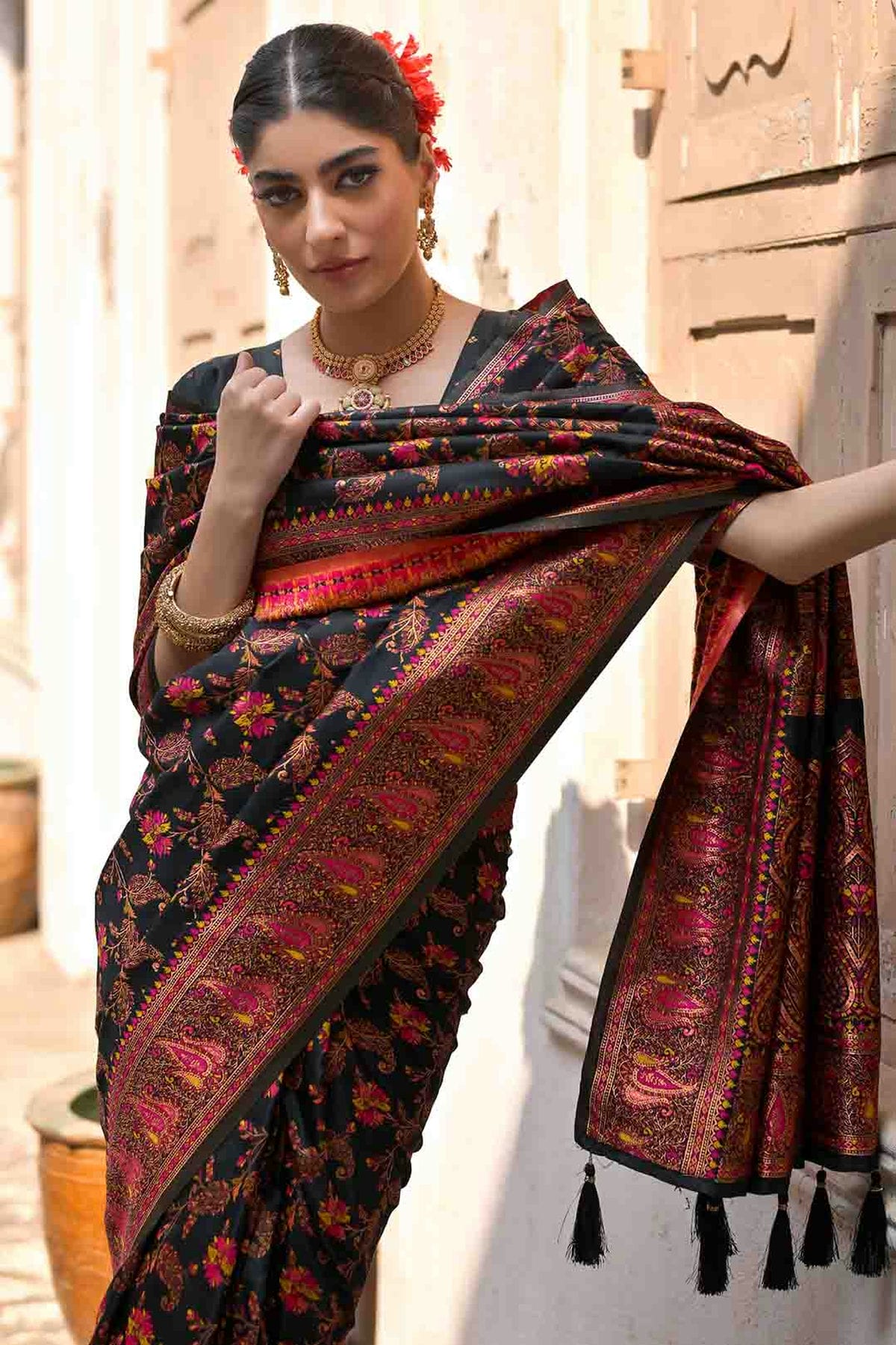 Black Colour Silk Traditional Saree