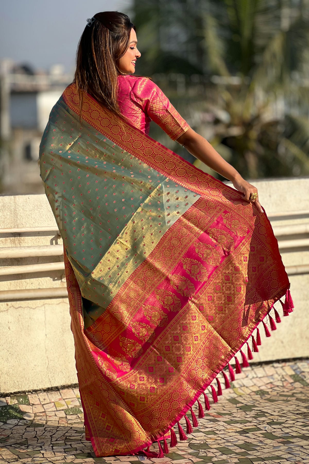 Blue Colour Tussar Silk Traditional Saree VSSD1111918