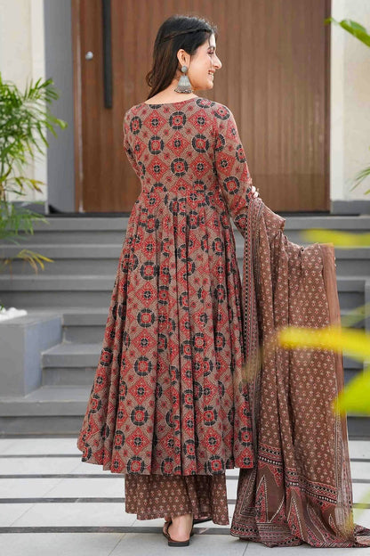 Brown Colour Muslin Stitched Suit VSSS1113315