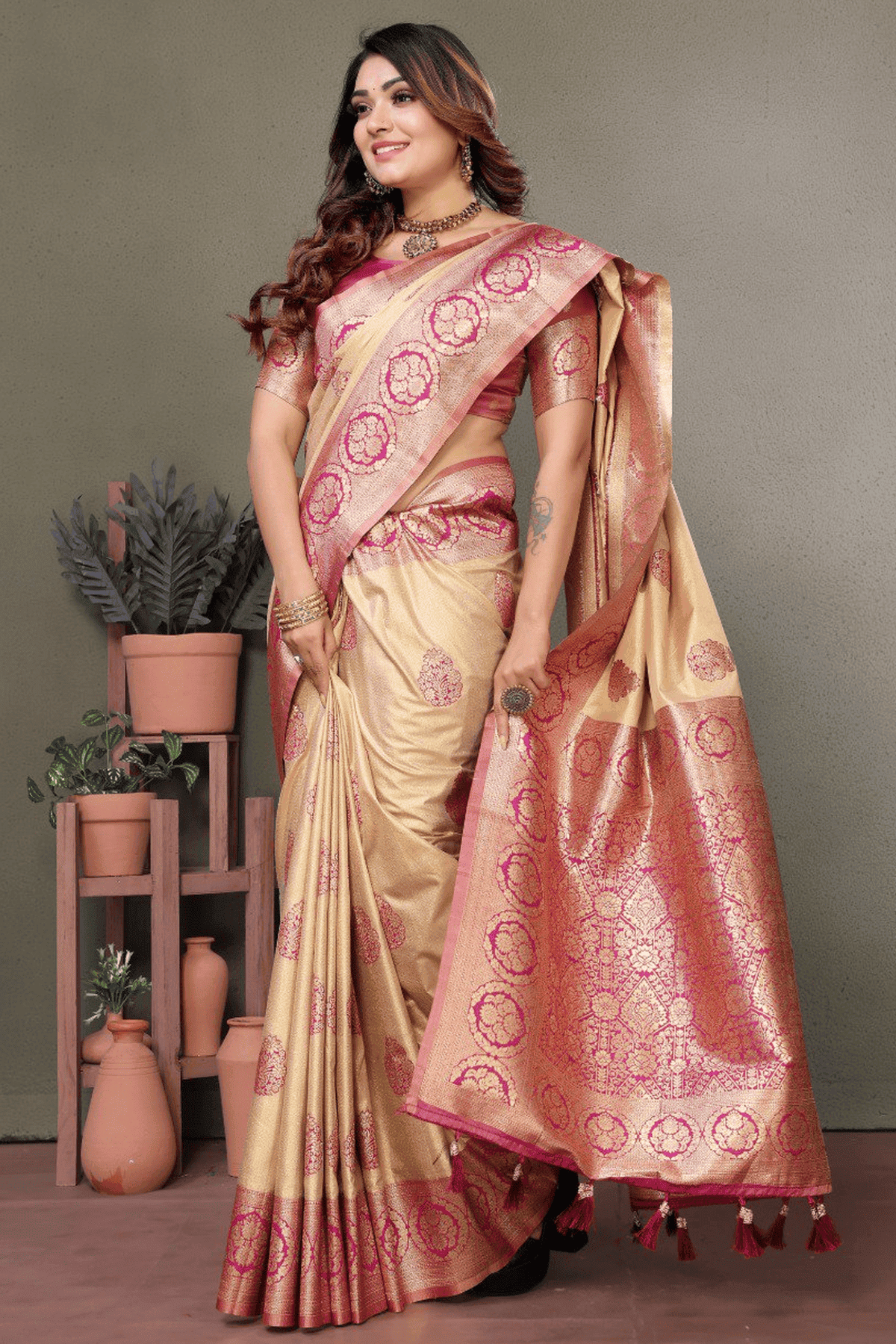 Cream Colour Woven Work Viscose Silk Traditional Saree
