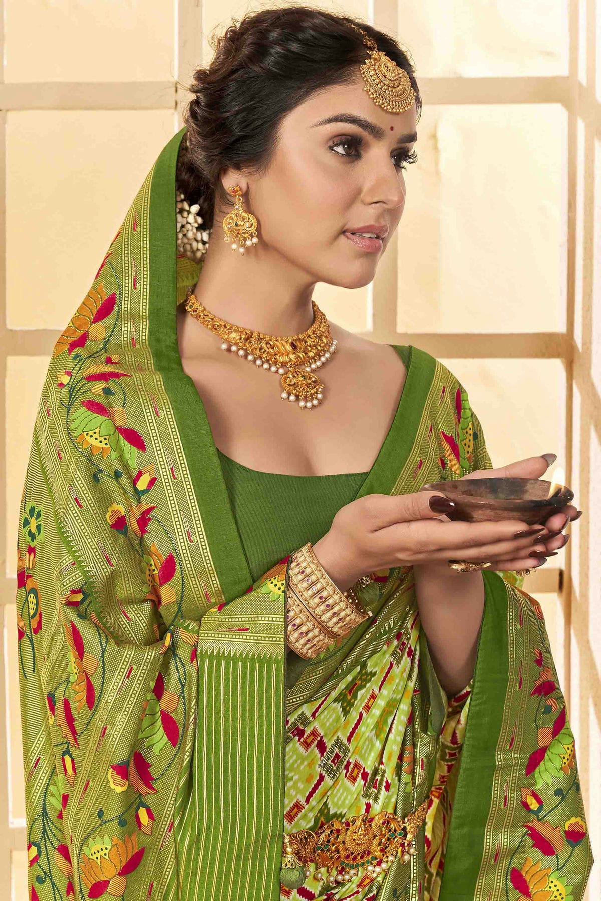 Light Green Colour Cotton Silk Ikkat Printed Traditional Saree VSSD1113588