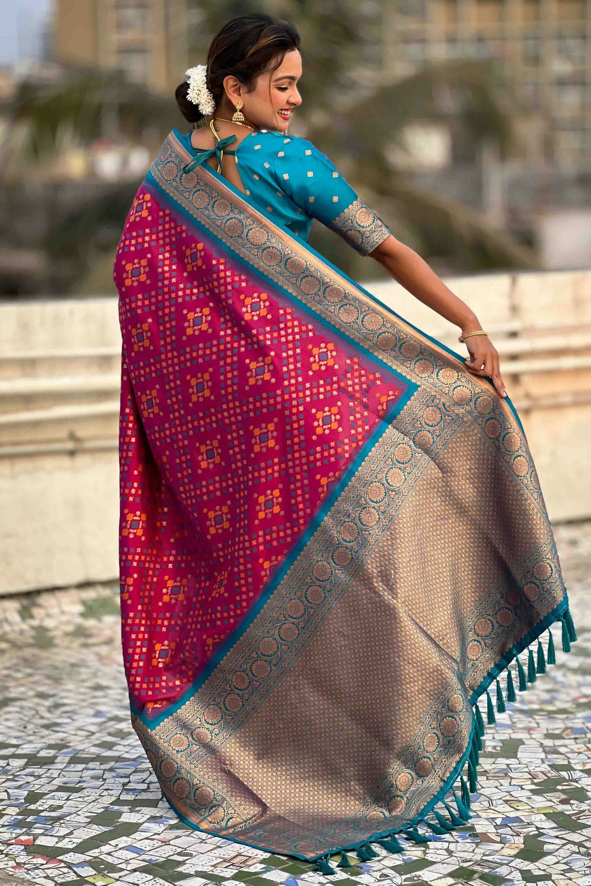 Magenta Colour Meenakari Work Patola Silk Traditional Sarees VSSD1113386