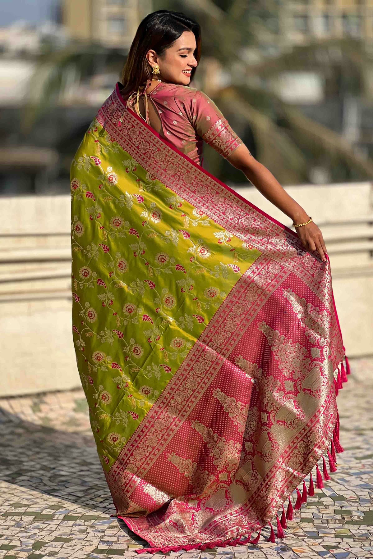 Mehendi Green Colour Banarasi Silk Meenakari Work Traditional Saree VSSD1113557