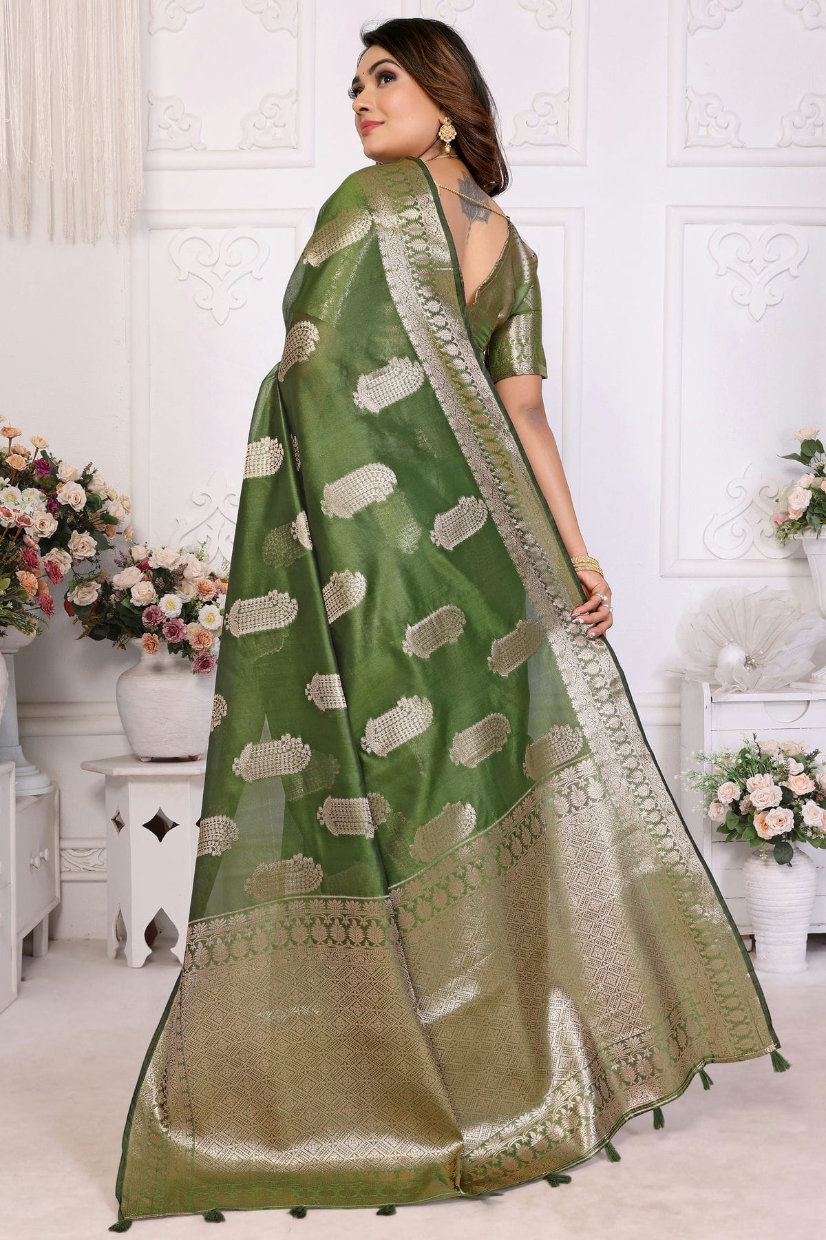 Mehendi Green Colour Organza Traditional Saree