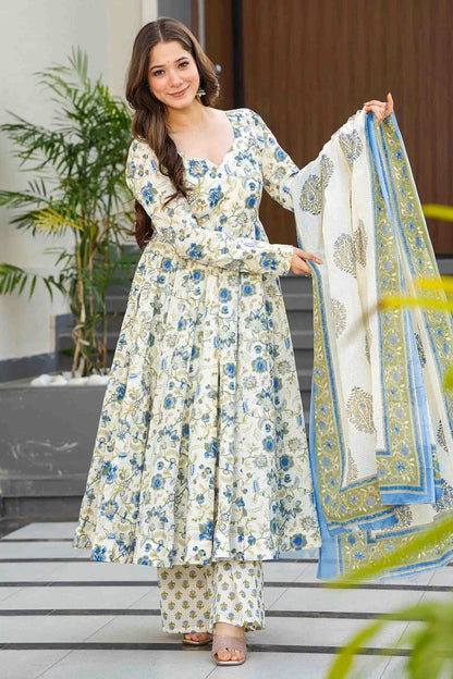 Off White Colour Muslin Stitched Suit VSSS1113316
