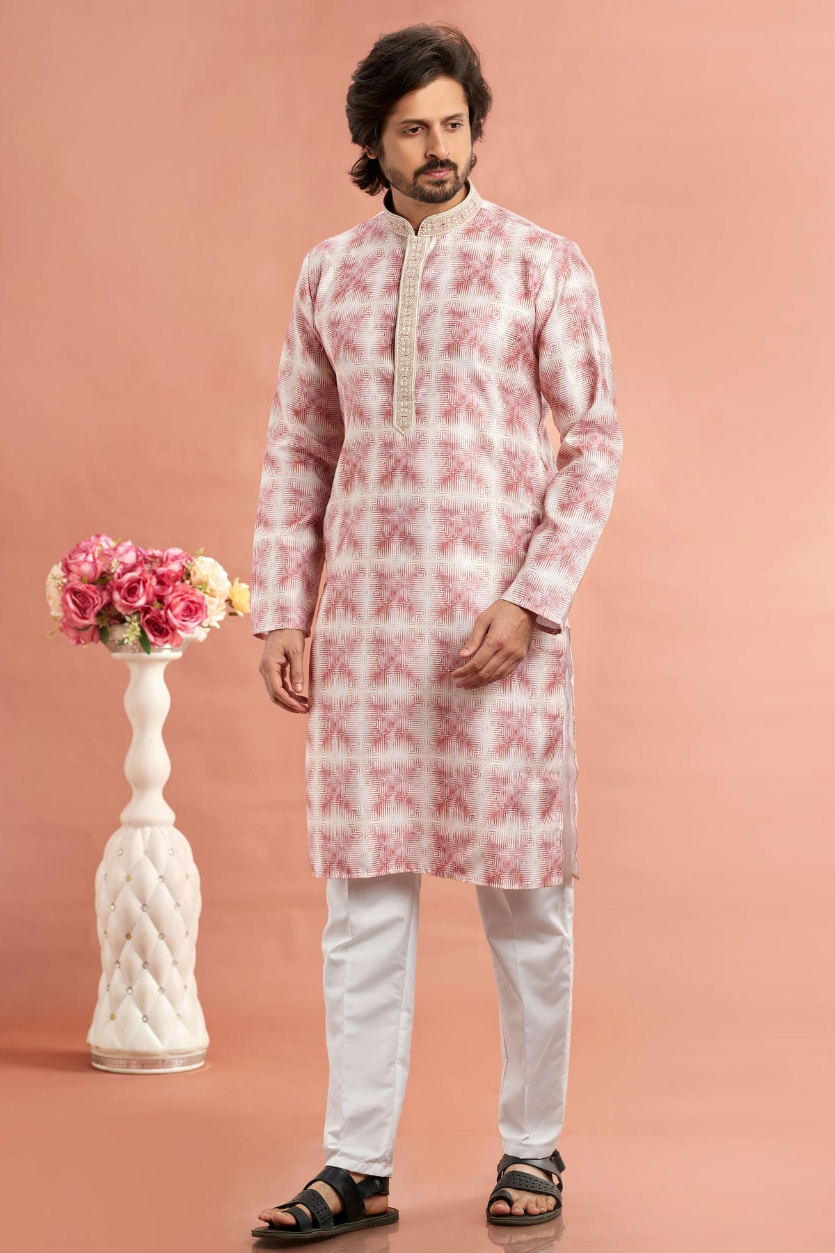 Pink Colour Cotton Thread Work Kurta Pajama