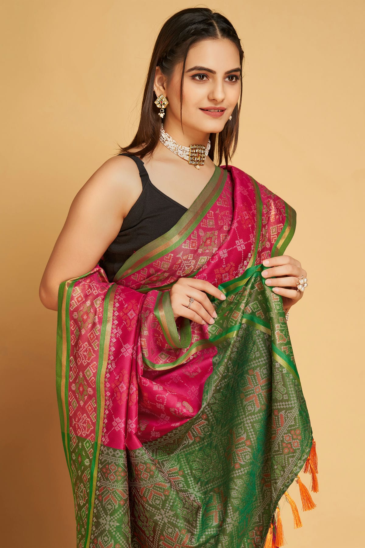 Pink Colour Patola Silk Saree VSSD1110041