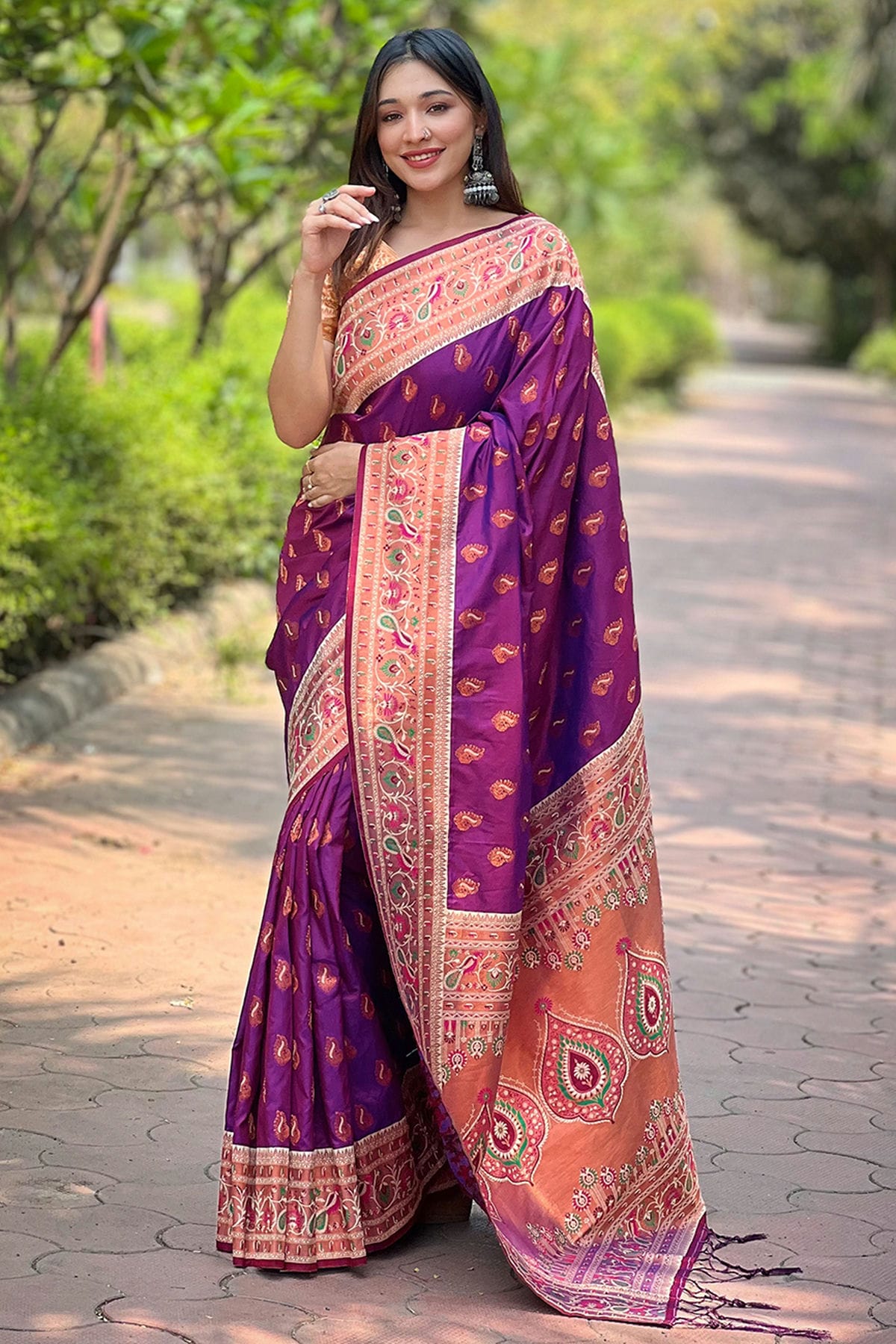 Purple Colour Paithani Silk Traditional Saree