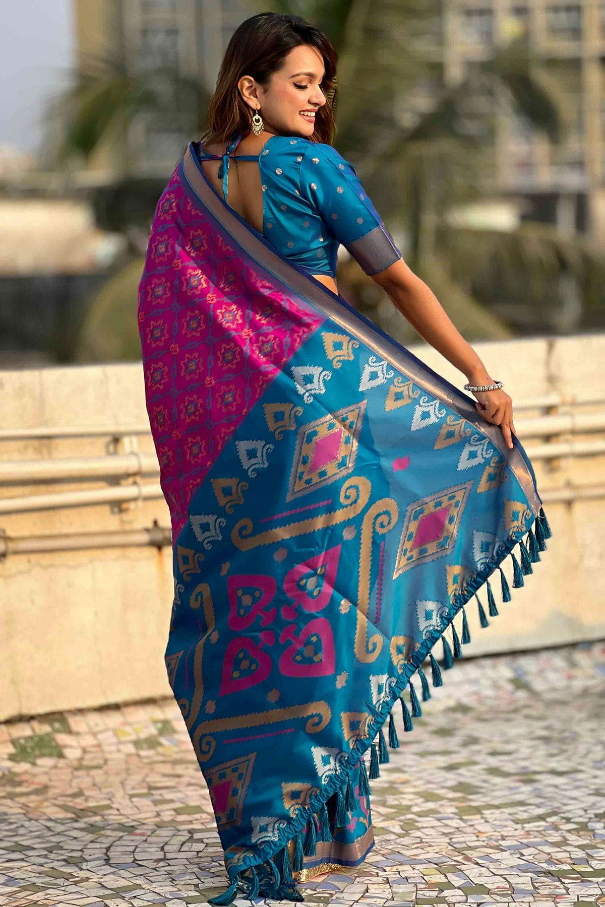 Purple Colour Patola Silk Traditional Saree