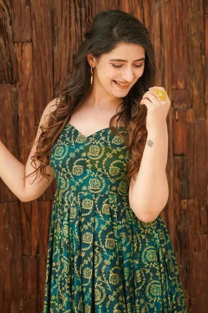 Rayon Readymade Long Gown VSGW1110559