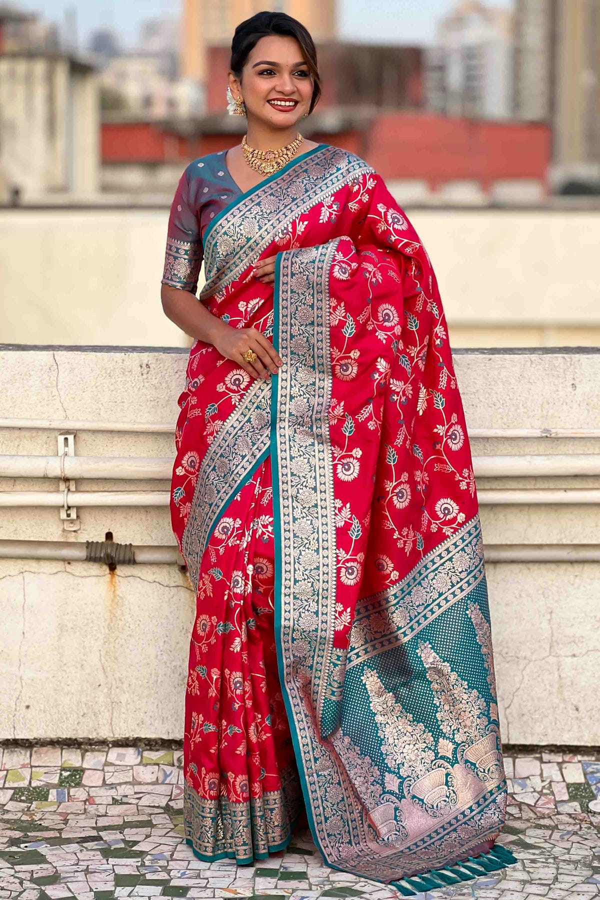 Red Colour Banarasi Silk Meenakari Work Traditional Saree VSSD1113552