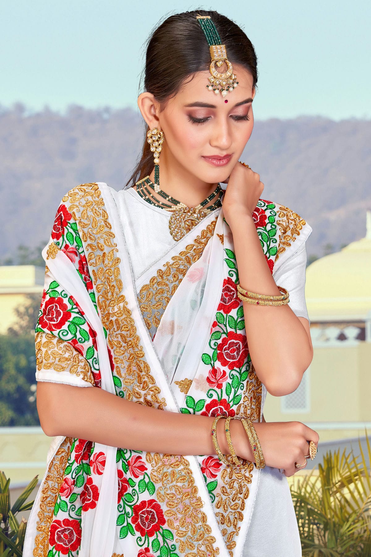 White Colour Georgette Designer Saree VSLC1121368