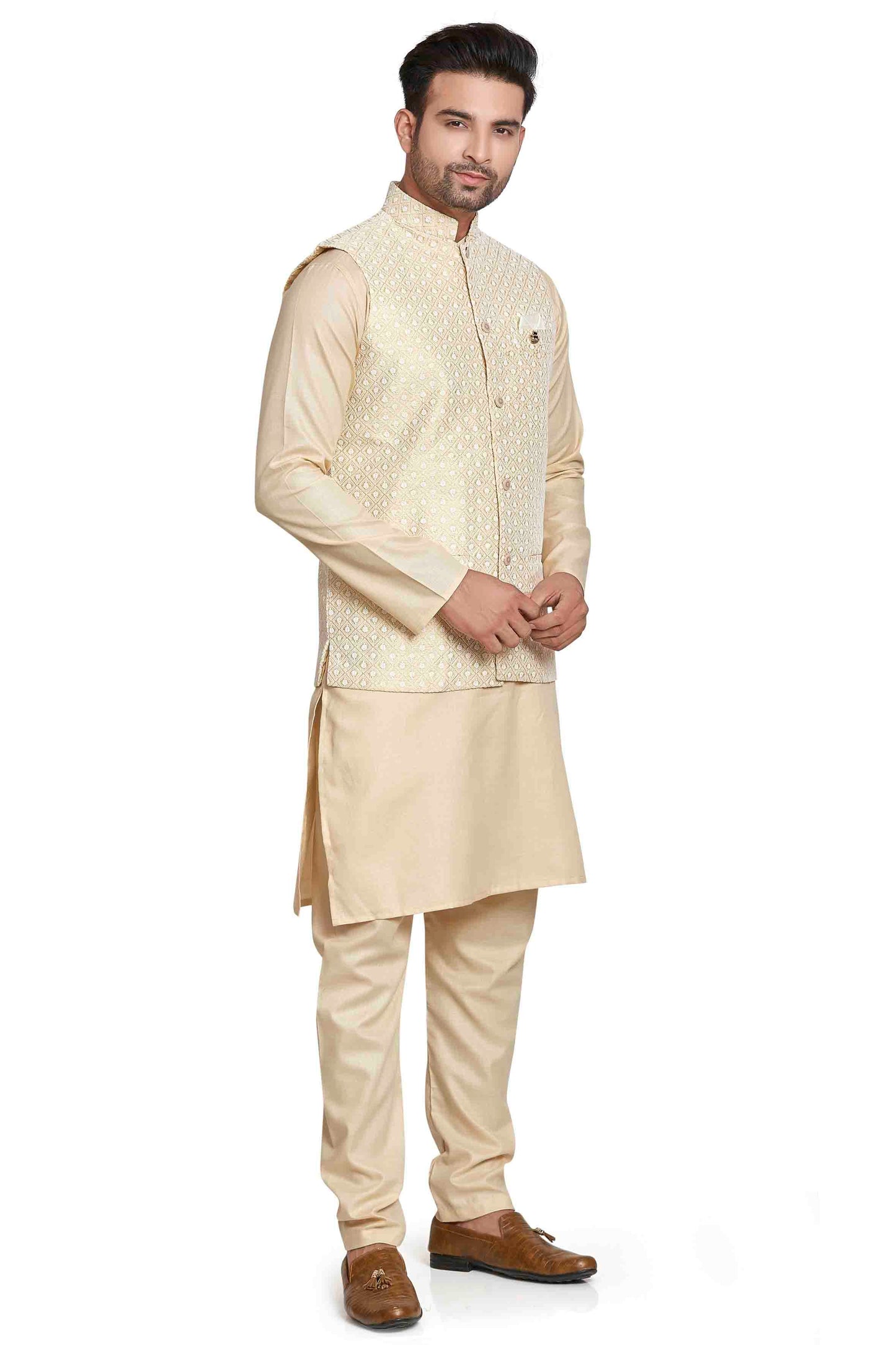 Cream Colour Kurta Pajama With Jacket In Silk VSKP1210449