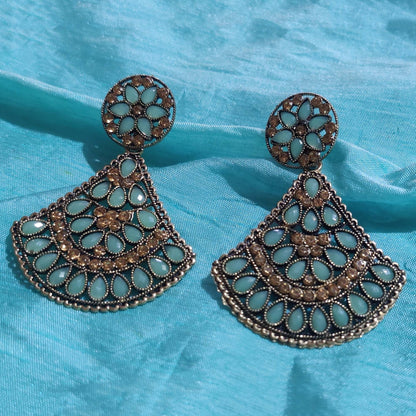 Vastradi Alloy Crystal Fan Stone Work Earring in Aqua Blue Colour VSER1200008