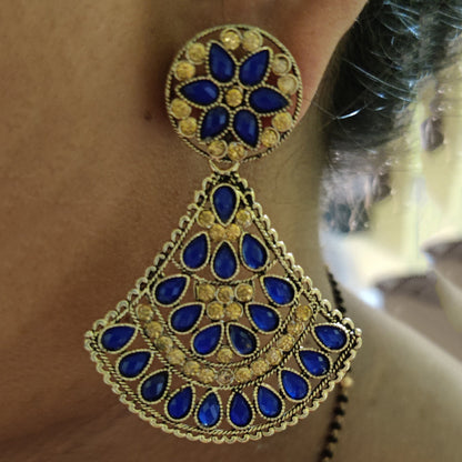 Vastradi Alloy Crystal Fan Stone Work Earring in Blue Colour VSER1200006