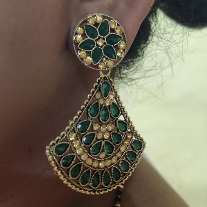 Vastradi Alloy Crystal Fan Stone Work Earring in Green Colour VSER1200009