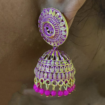 Vastradi Alloy Golden Traditional Jhumka in Pink Colour VSER1200035