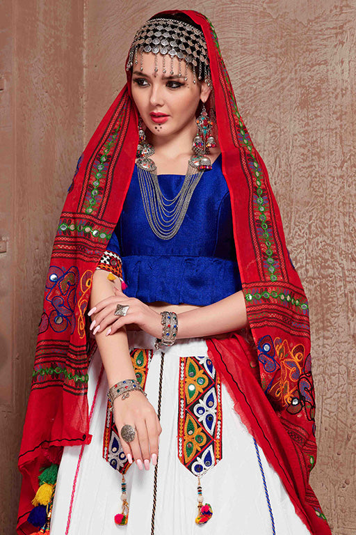 White Colour Cotton Navratri Lehenga Choli VSLC1240087