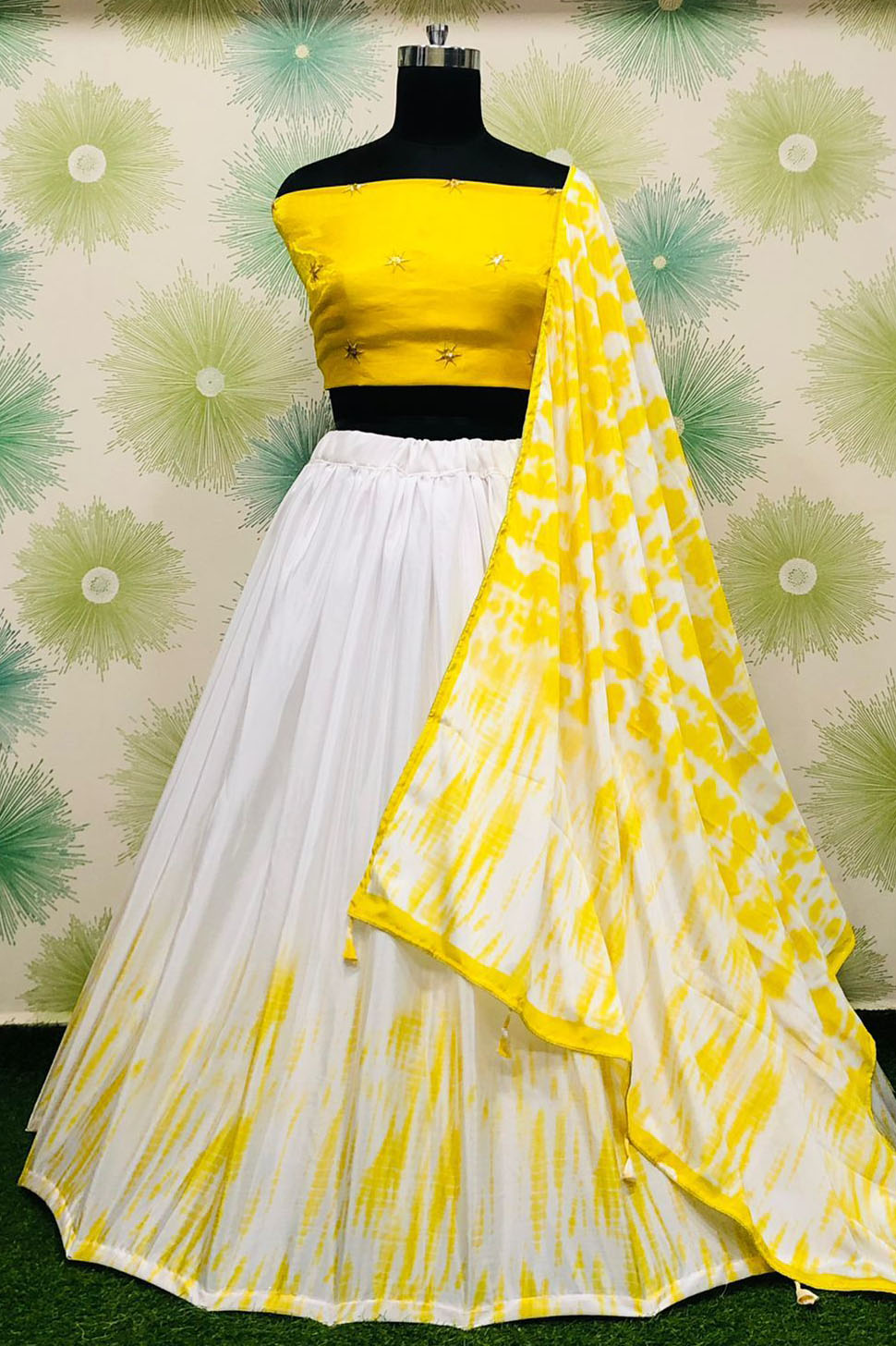 White Colour Silk Lehenga Choli VSLC1020134